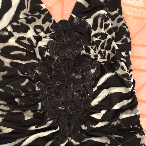 Women’s Tank - Picture 2 of 3